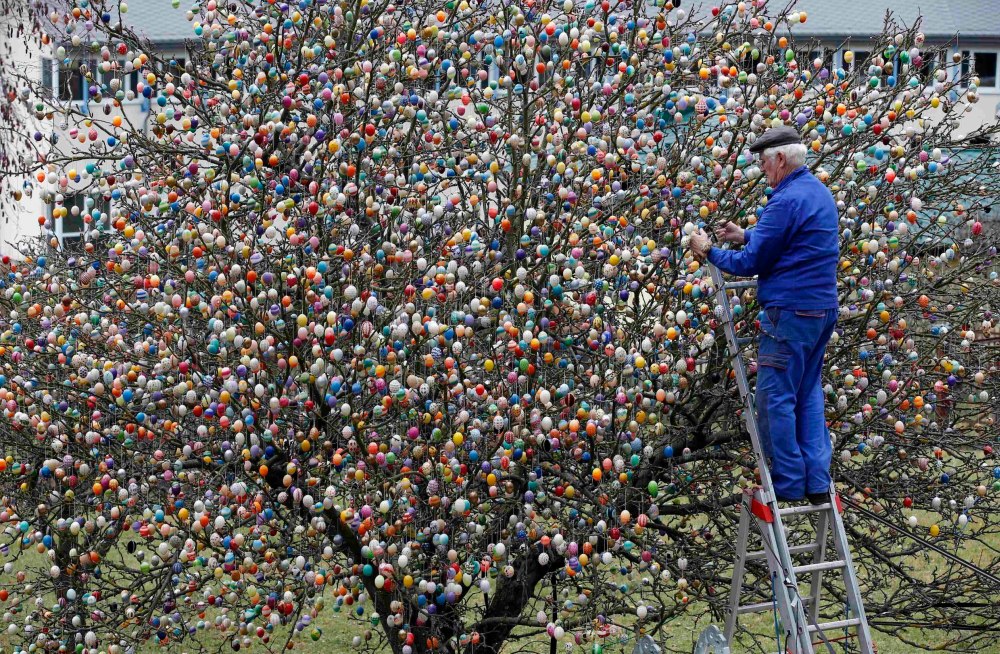 This Easter Egg Tree in Germany Is Decorated With Over 10,000 Easter