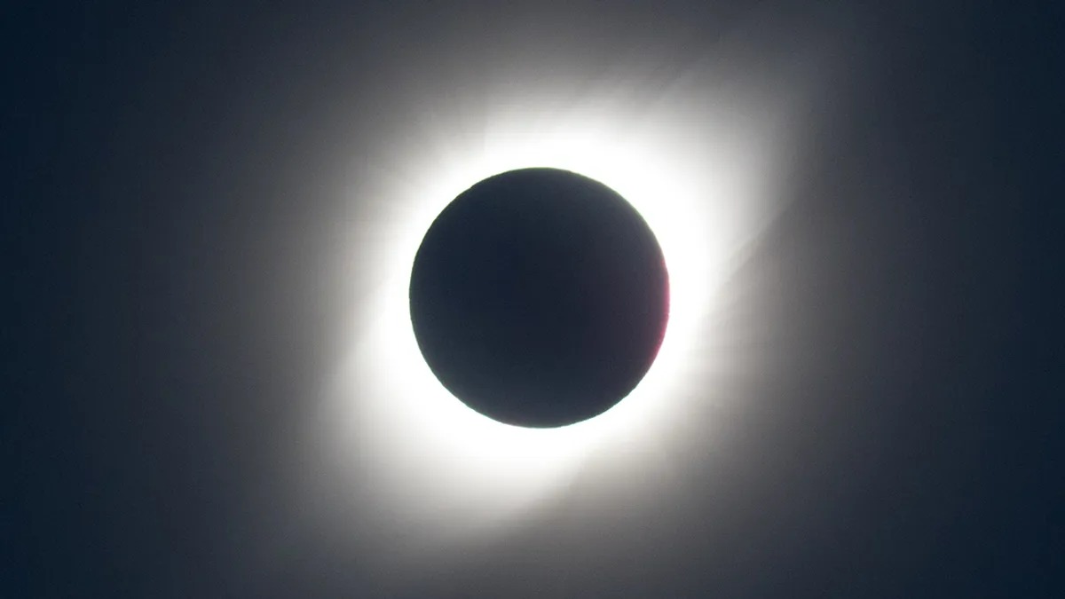 Why Are There So Many Emergency Warnings About This Year’s Total Solar